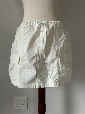 Good American Cream Cargo Drawstring Mini Skirt
